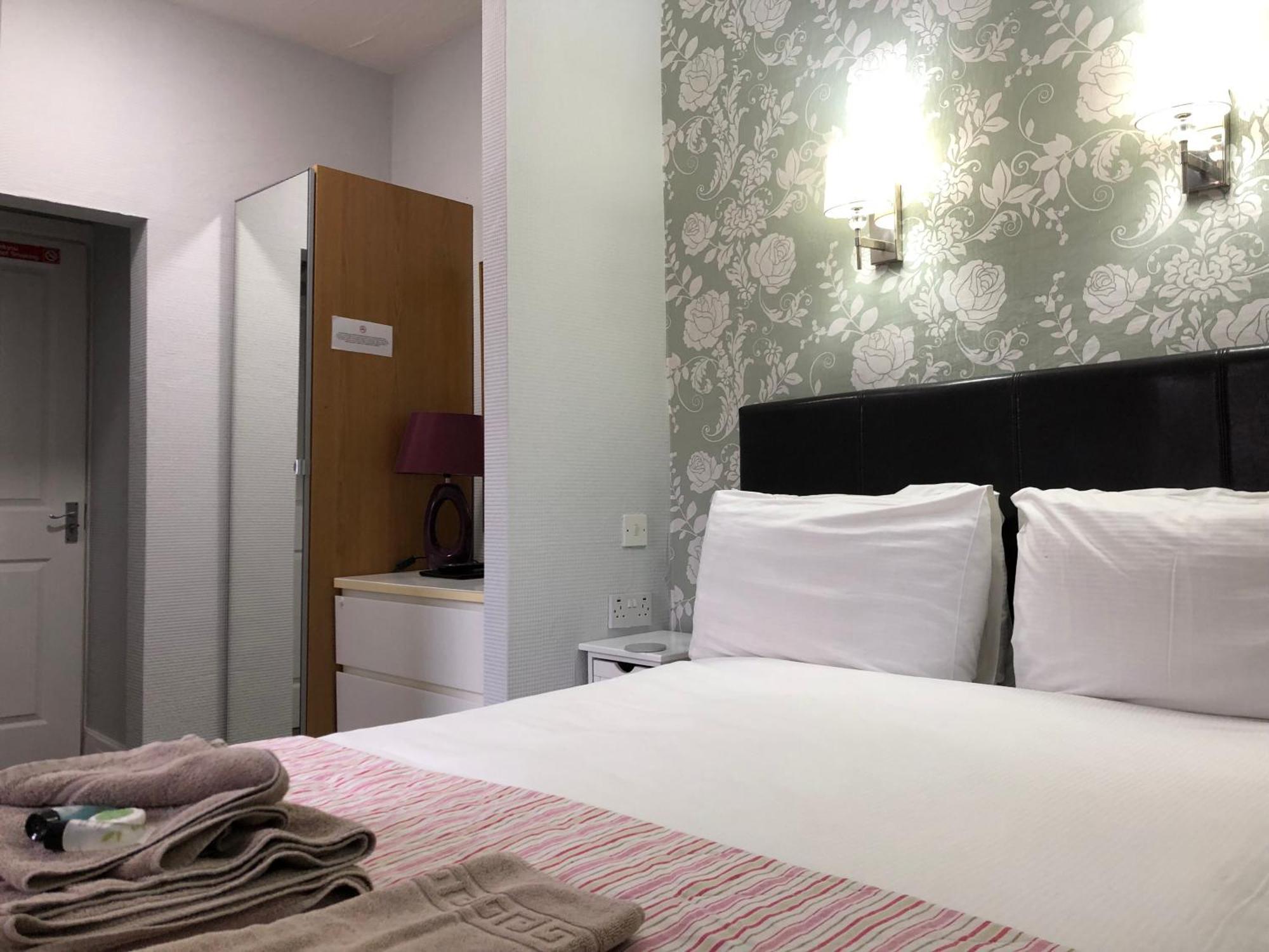Windsor Park Hotel 4*